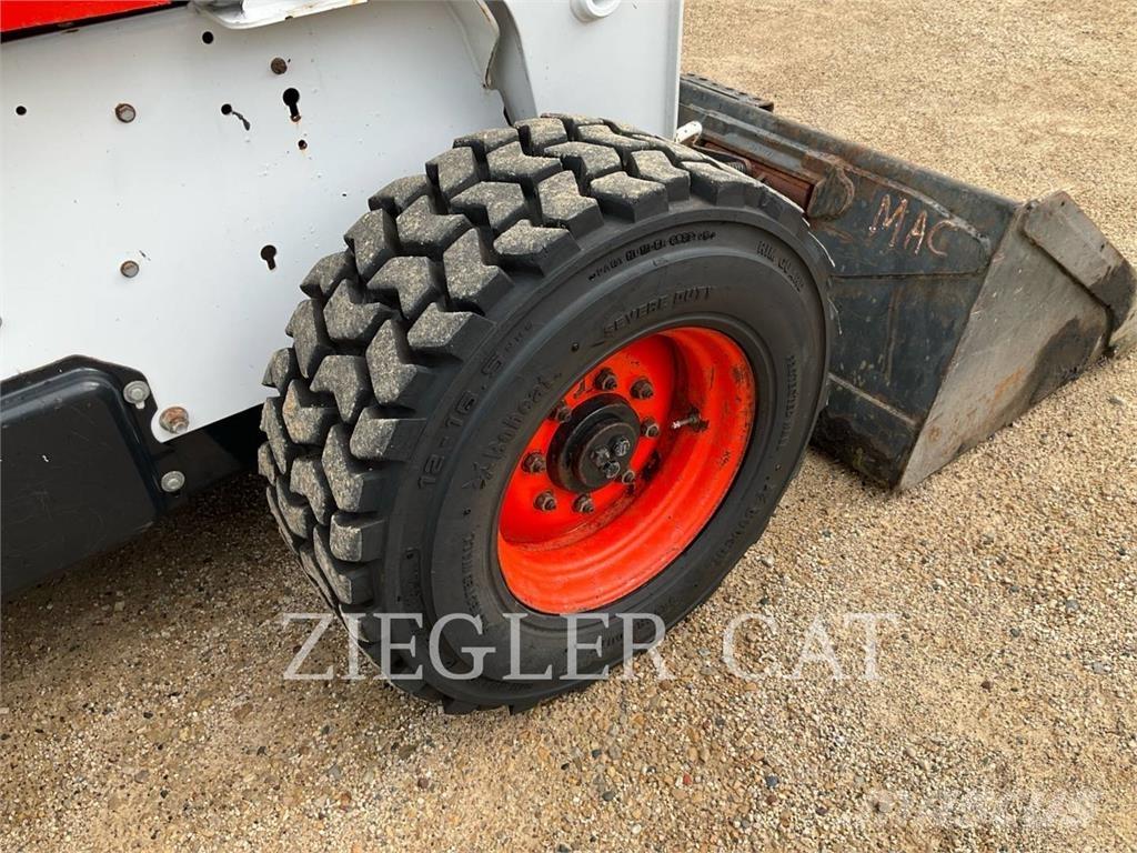 Bobcat S250 Skid steer loaders