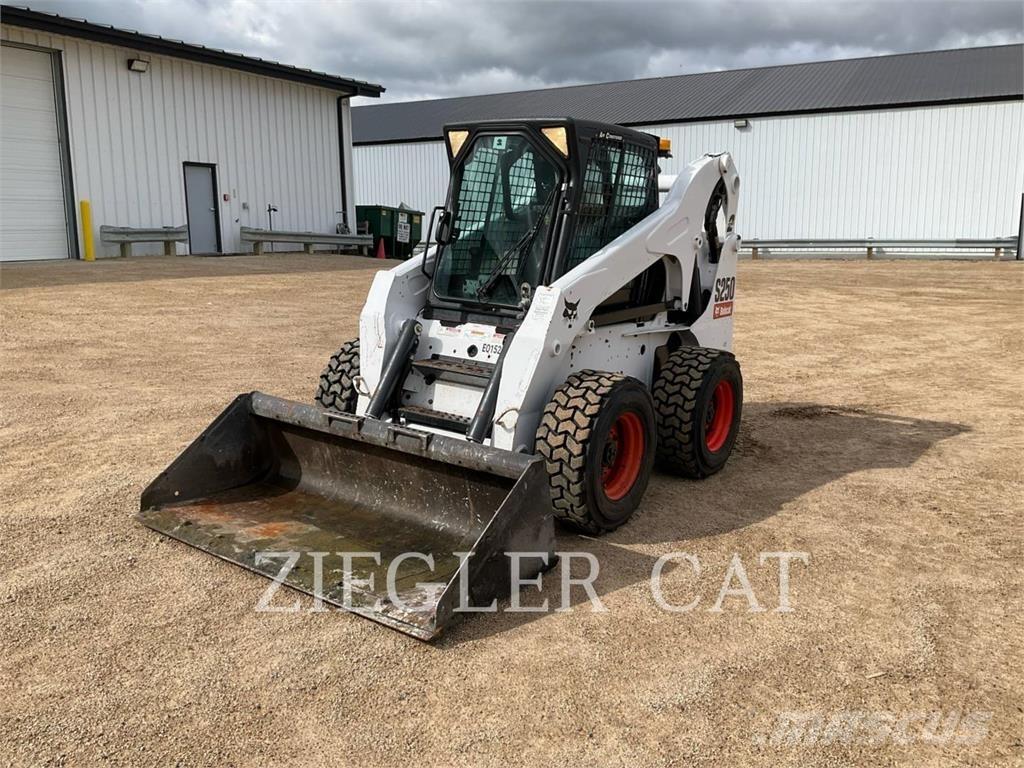 Bobcat S250 Skid steer loaders
