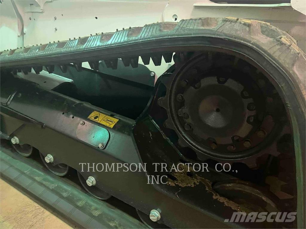 Bobcat T650 Crawler loaders