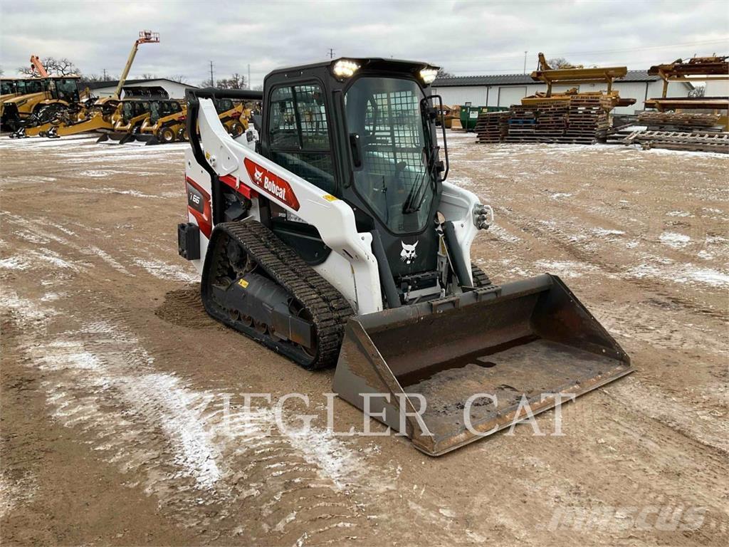 Bobcat T66 Crawler loaders