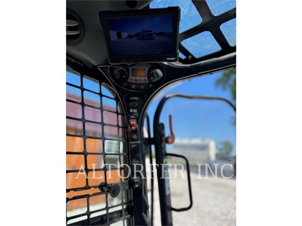 Bobcat T770 Skid steer loaders