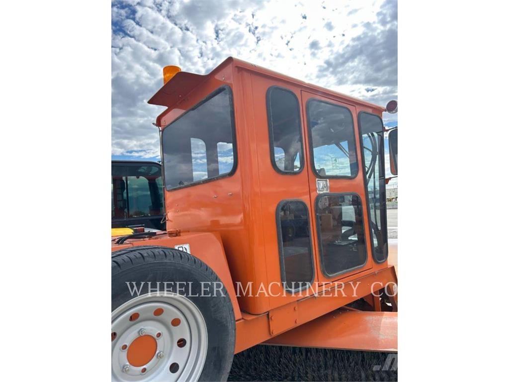 Broce BROOM 4 Sweepers