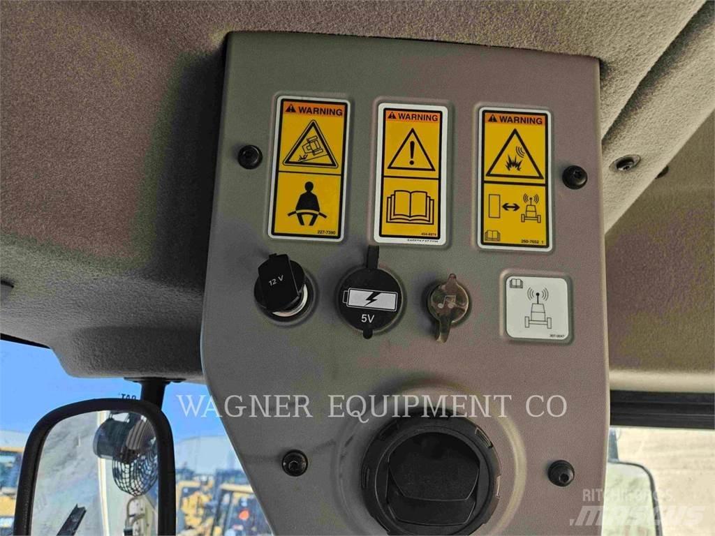 CAT 120 Graders