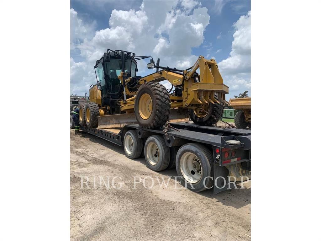 CAT 120 JOY Graders