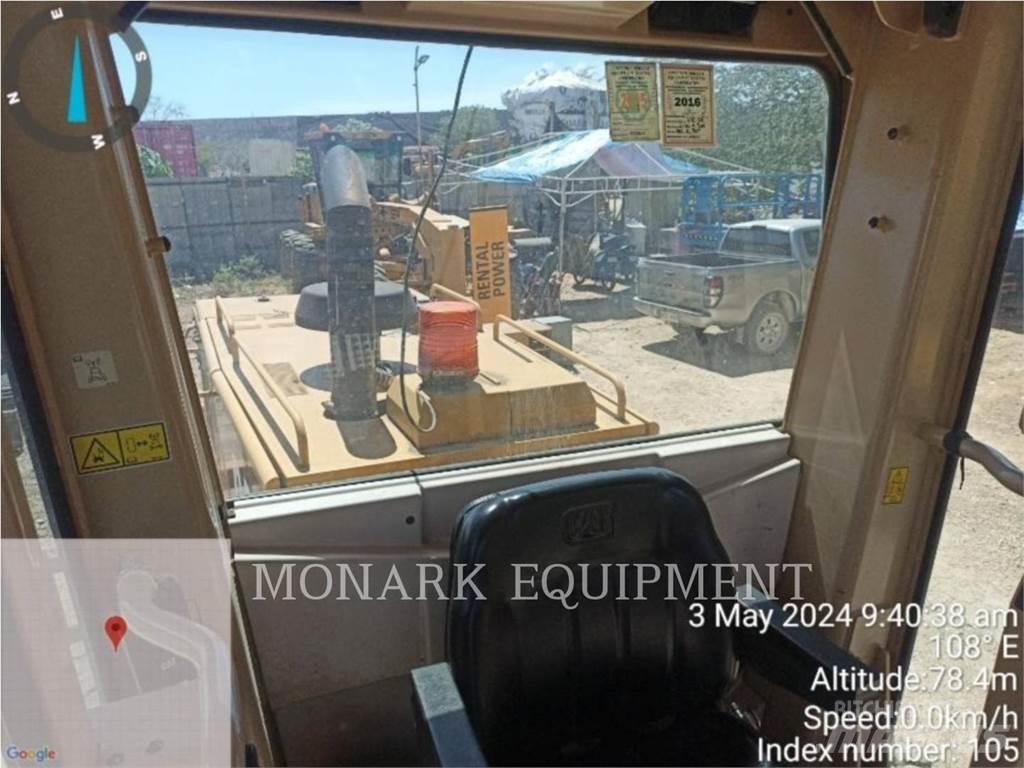 CAT 120K Graders