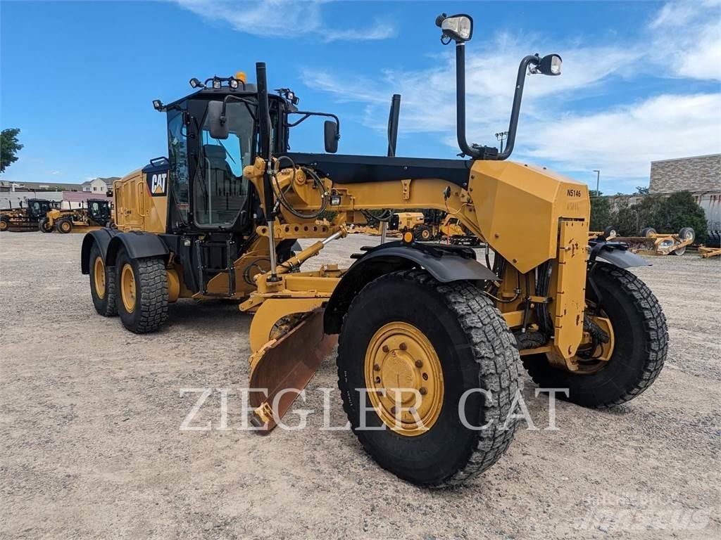 CAT 12M3AWD Graders
