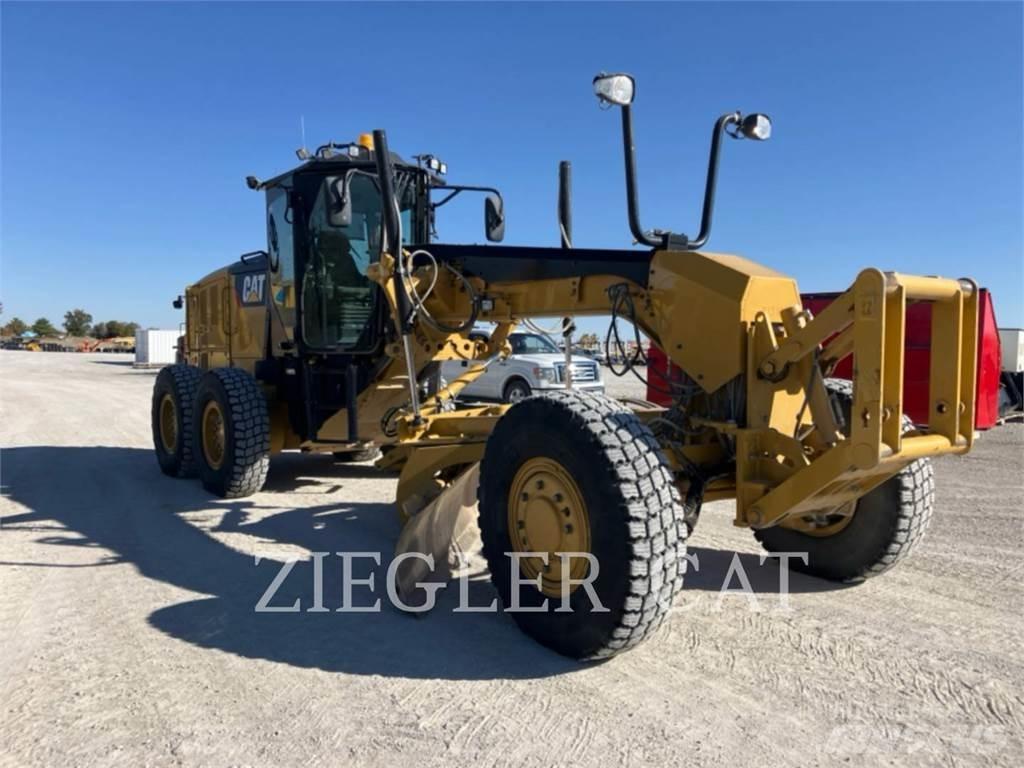 CAT 12M3AWD Graders
