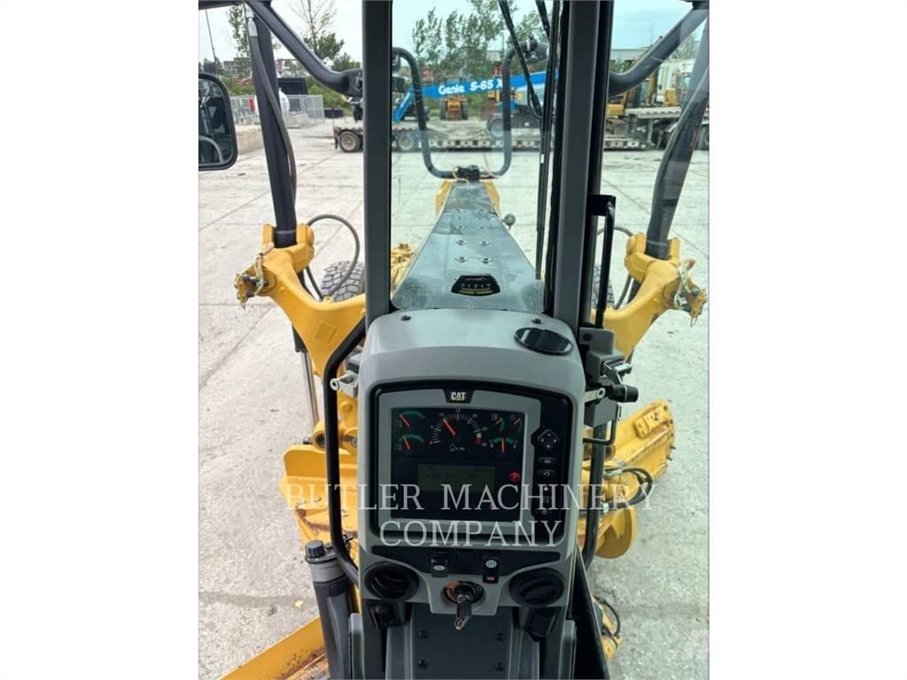 CAT 12M3AWD Graders