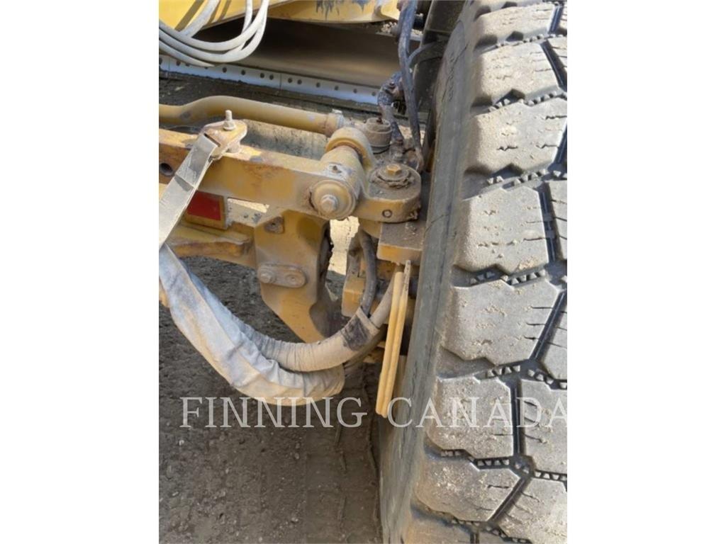 CAT 140-15 AWD Graders