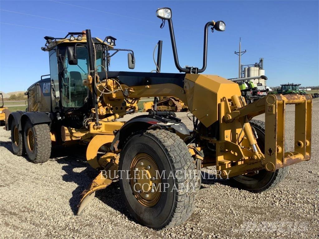 CAT 140M AWD Graders
