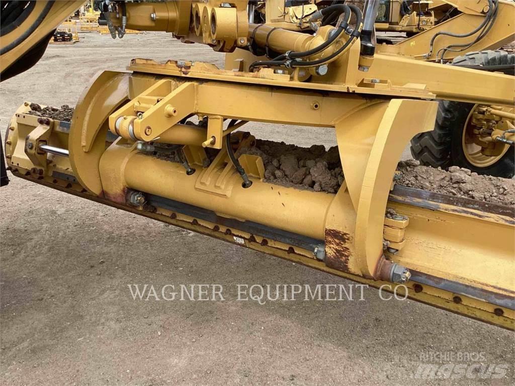 CAT 140M2 Graders