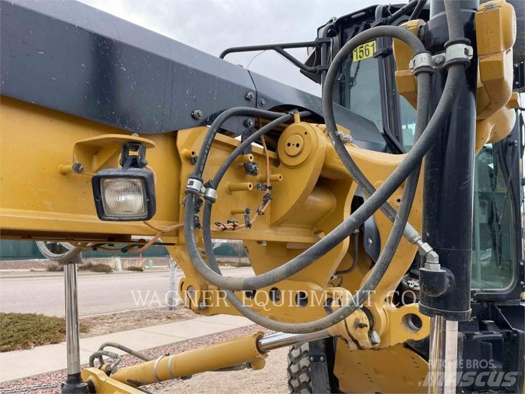 CAT 140M2 Graders