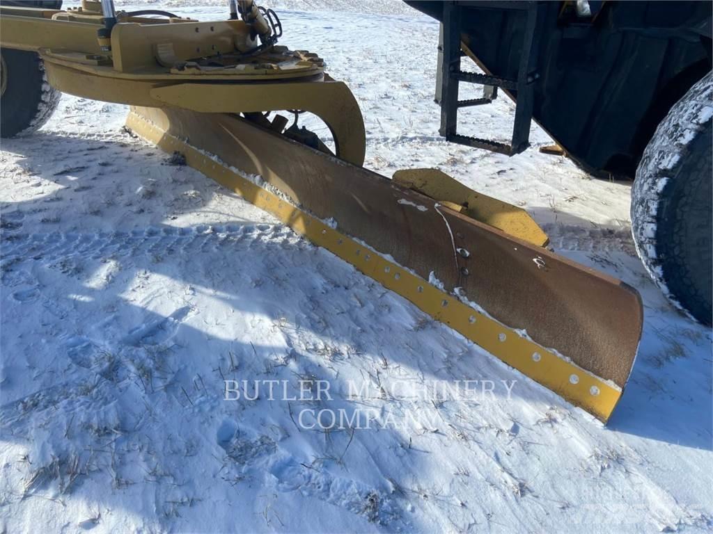 CAT 140M2AWD Graders
