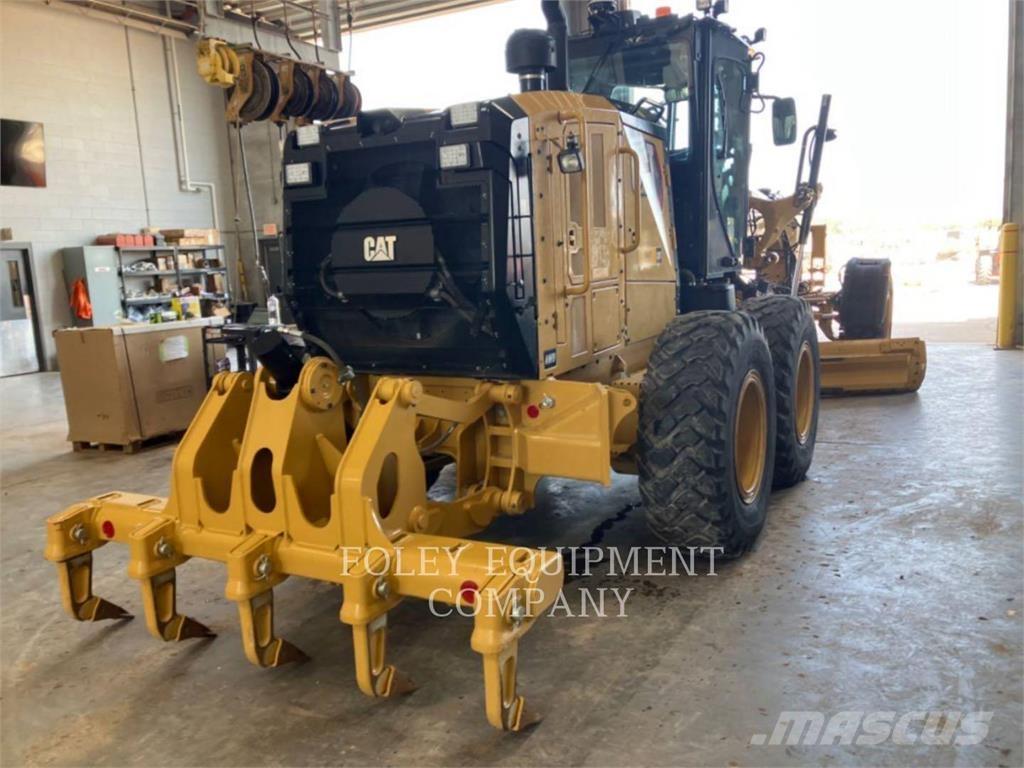CAT 150-15AWI Graders