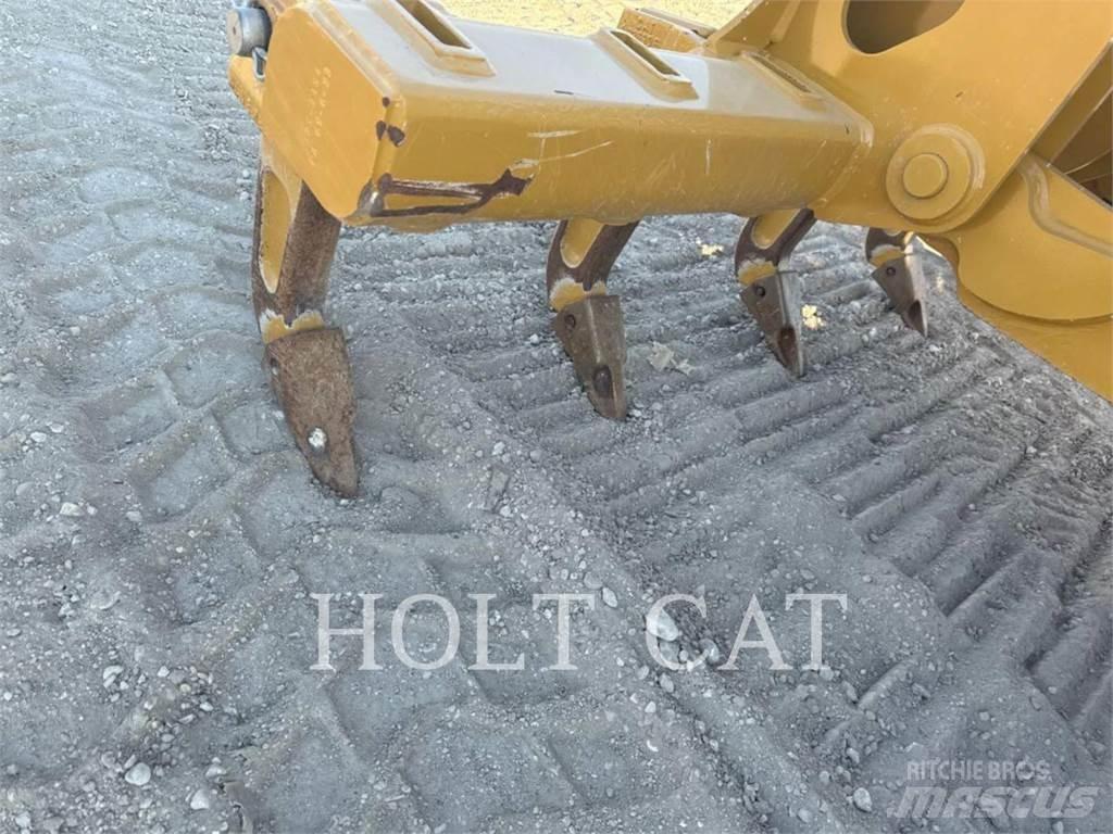 CAT 150 JOY Graders