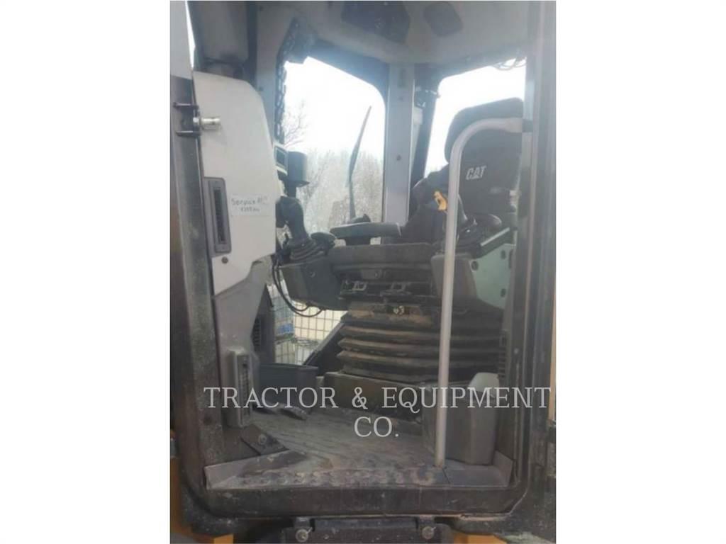 CAT 160 Graders