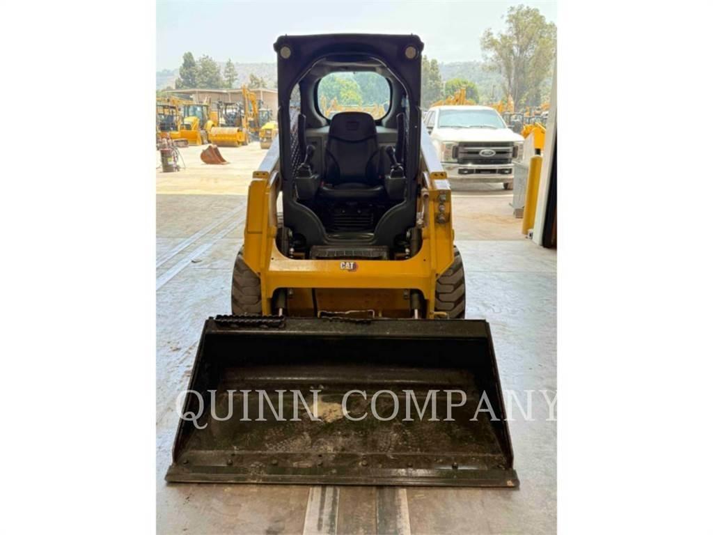 CAT 226D3 Skid steer loaders