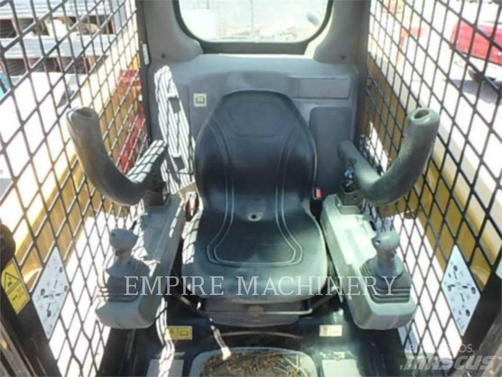 CAT 226D3 Skid steer loaders