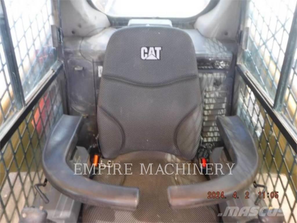 CAT 226D3 CA Skid steer loaders