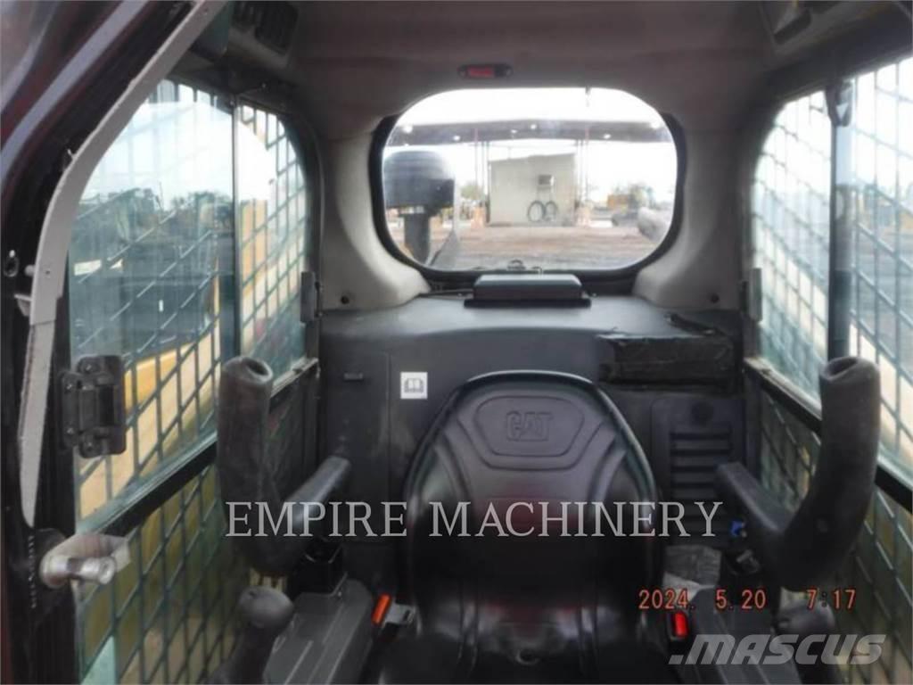 CAT 226D3 CA Skid steer loaders