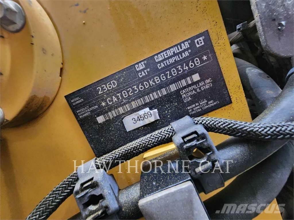CAT 236D Skid steer loaders