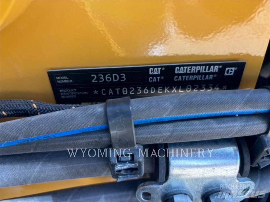 CAT 236D3 Skid steer loaders