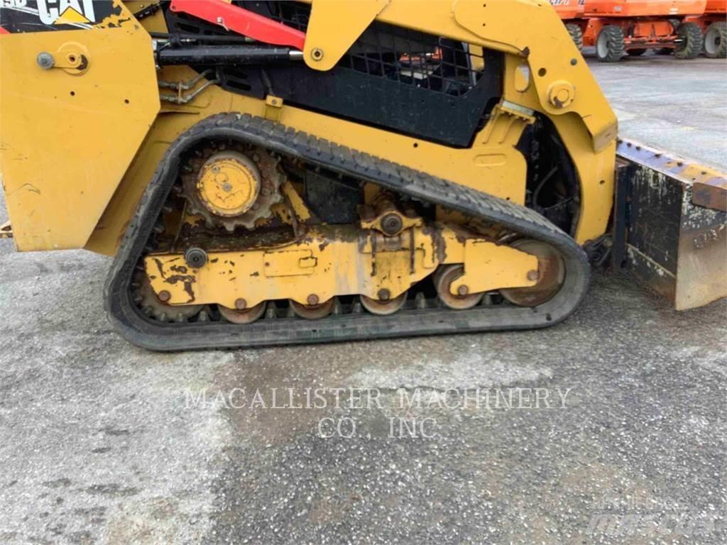 CAT 239D Crawler loaders