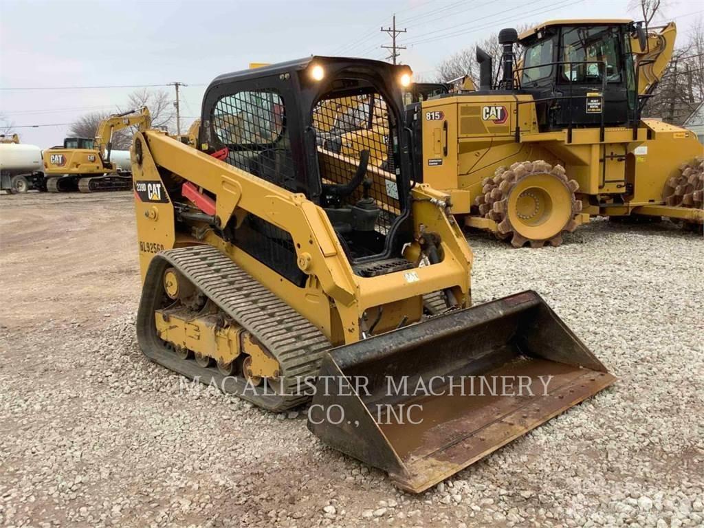 CAT 239D Crawler loaders