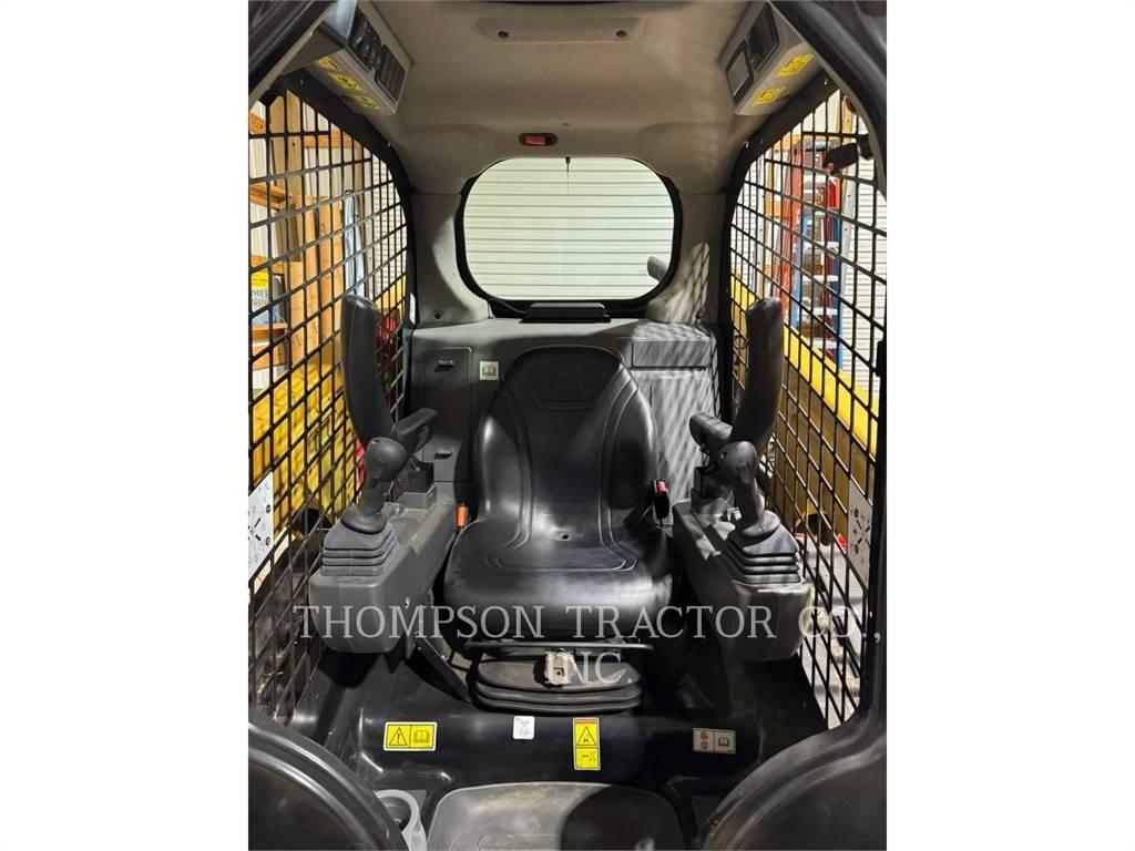 CAT 239D3 Crawler loaders