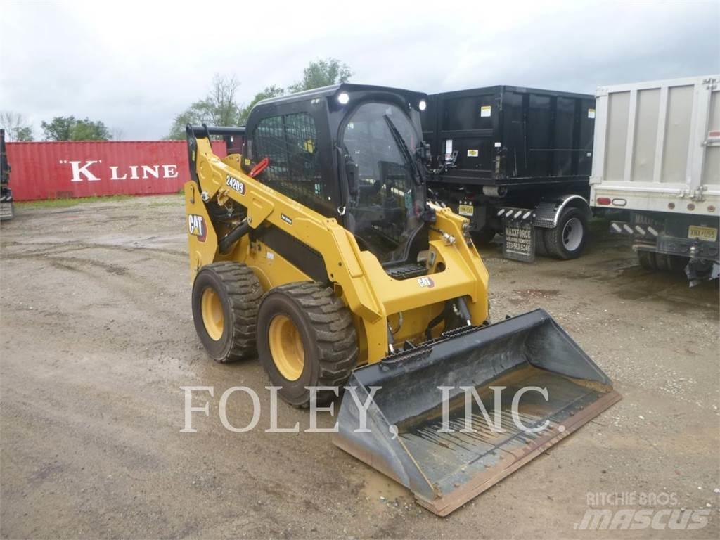CAT 242D3 Skid steer loaders