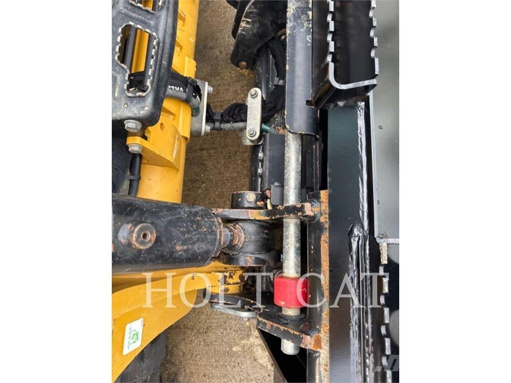 CAT 255 CAB Skid steer loaders
