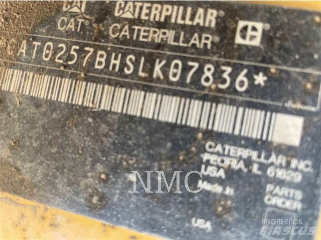 CAT 257B2 Skid steer loaders