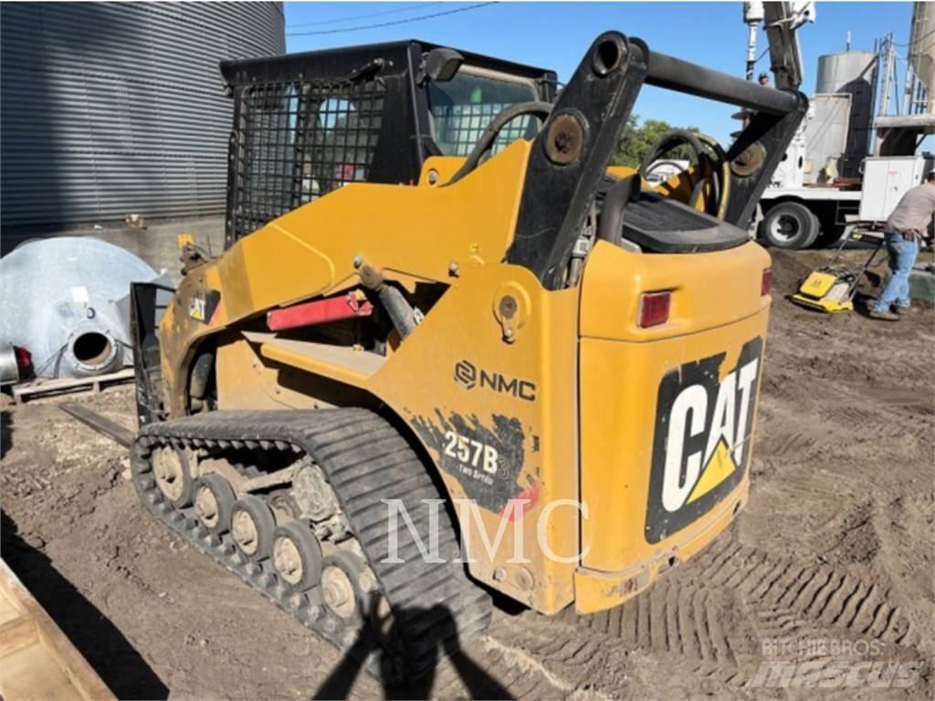 CAT 257B3 Skid steer loaders