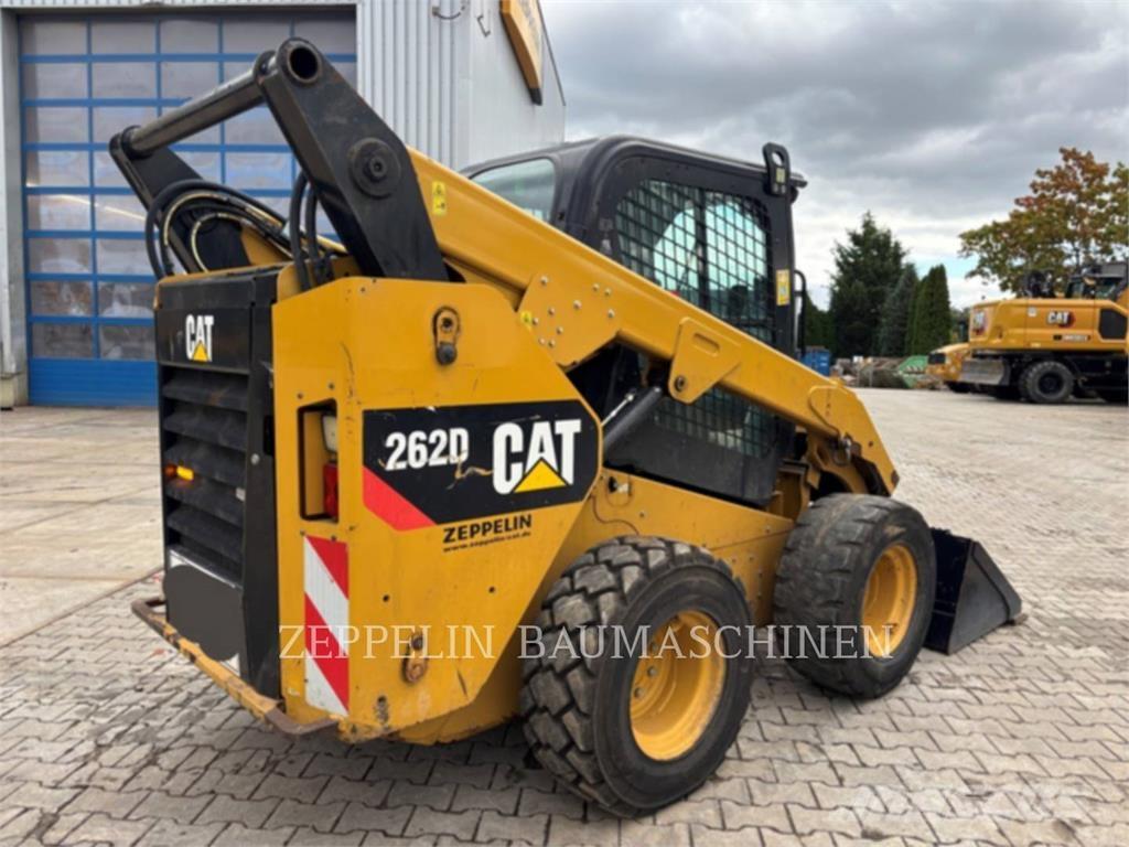 CAT 262D Skid steer loaders