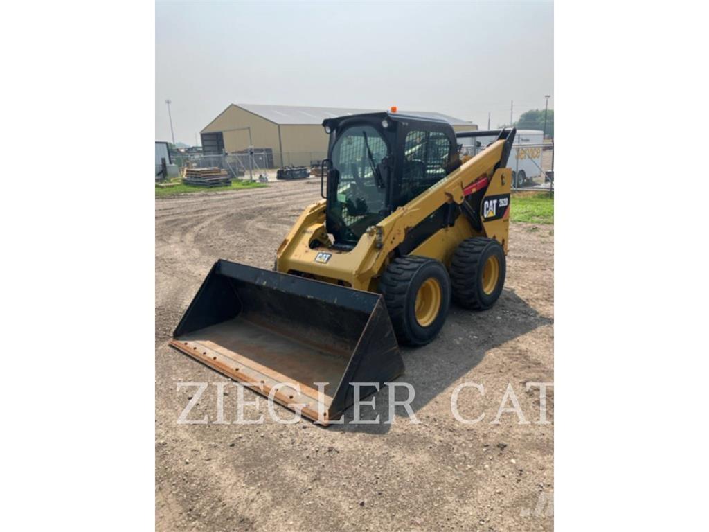 CAT 262D Skid steer loaders