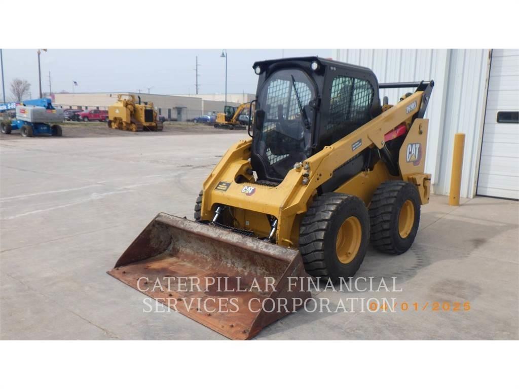 CAT 262D3 Skid steer loaders
