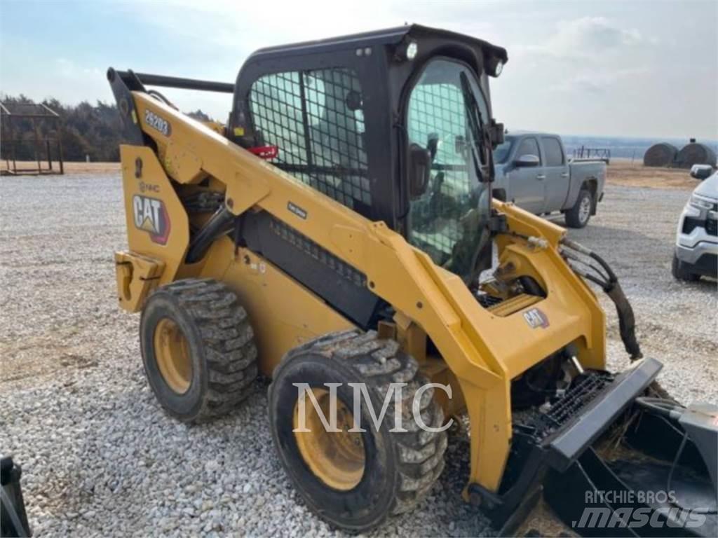 CAT 262D3 Skid steer loaders