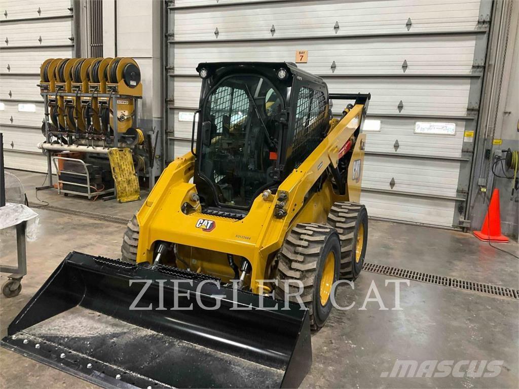 CAT 262D3 Skid steer loaders