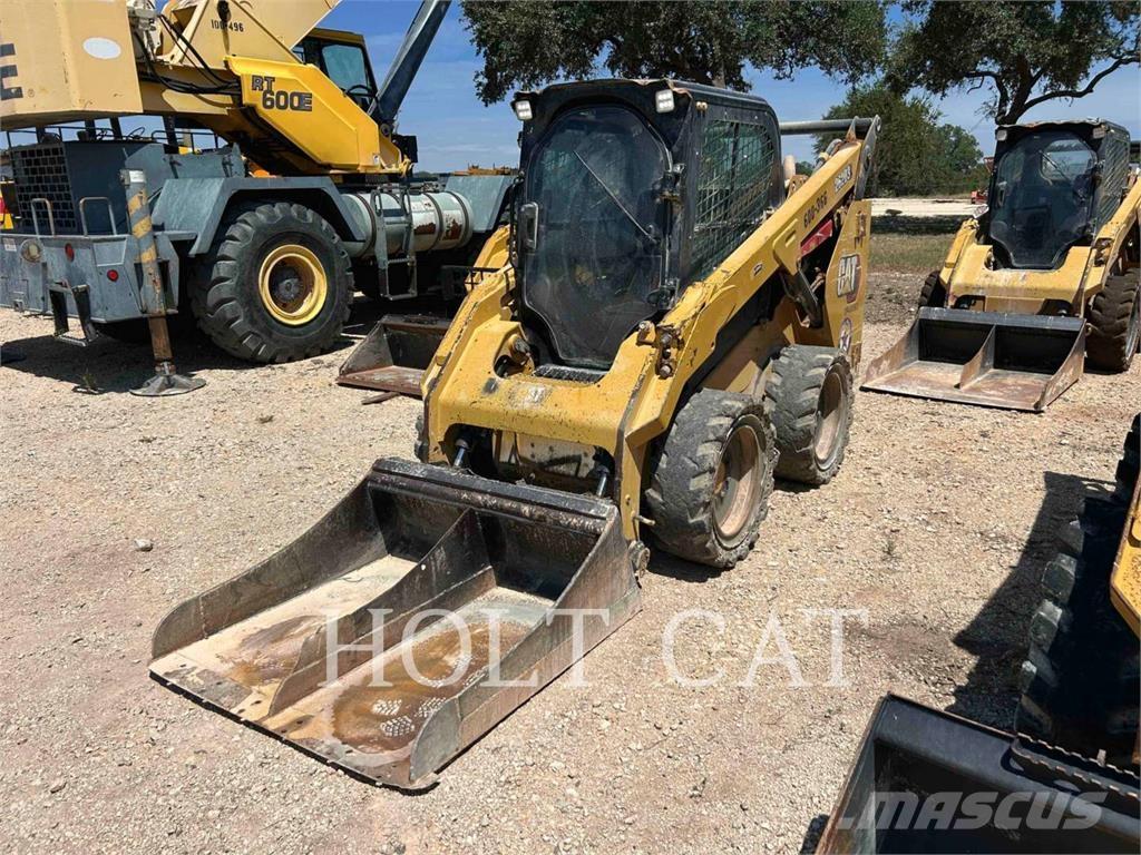 CAT 262D3 Skid steer loaders