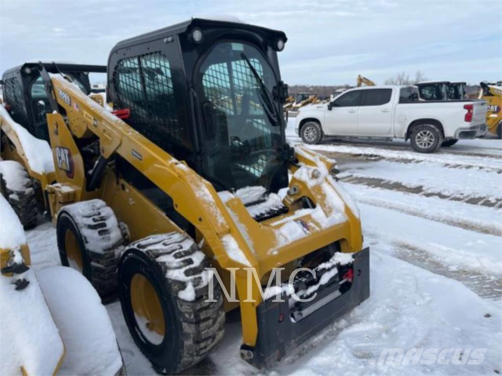 CAT 262D3 Skid steer loaders