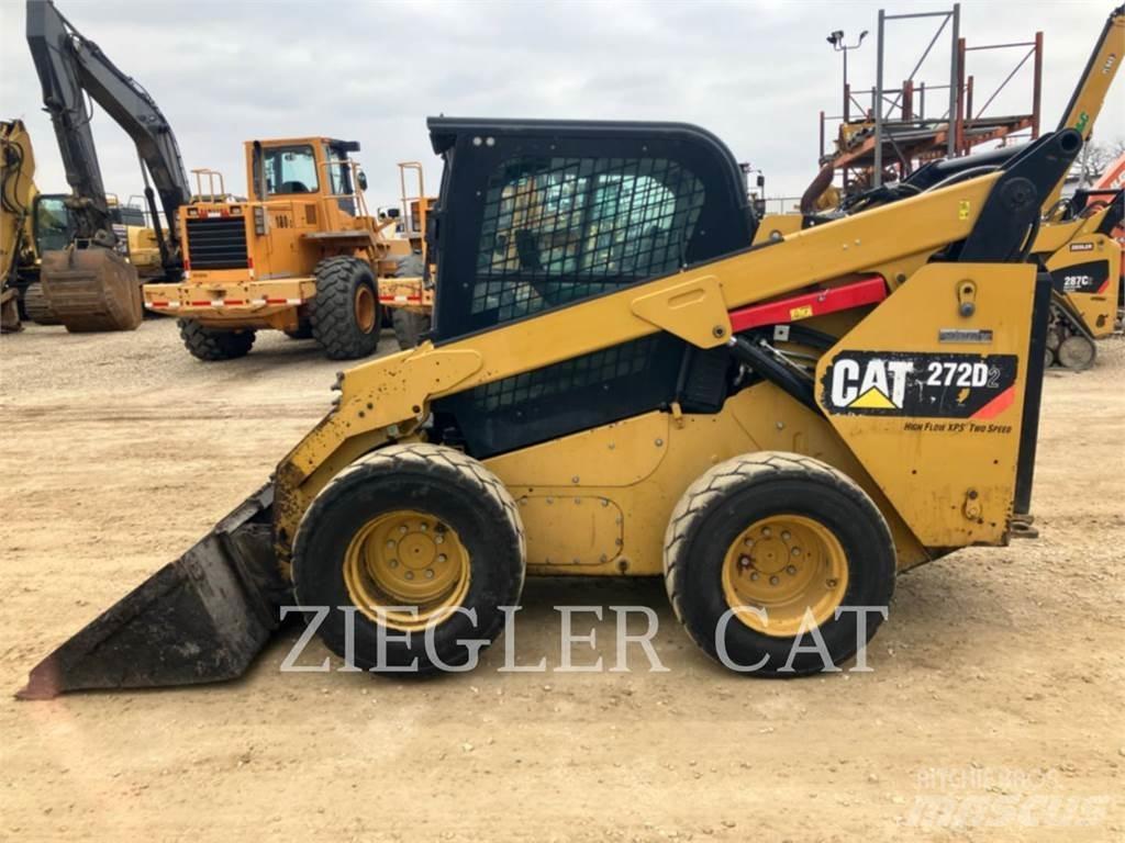 CAT 272D2 Skid steer loaders