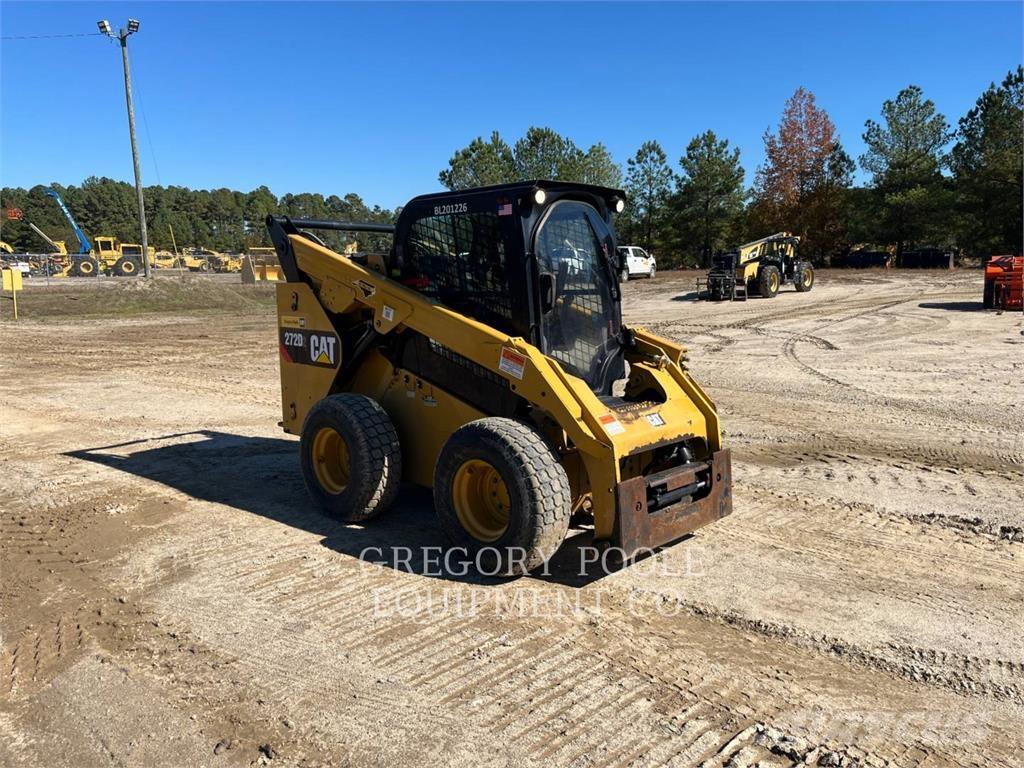 CAT 272D2 Skid steer loaders