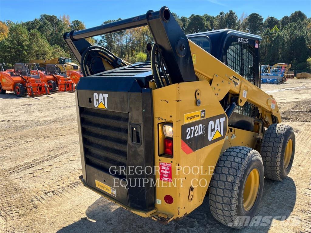 CAT 272D2 Skid steer loaders
