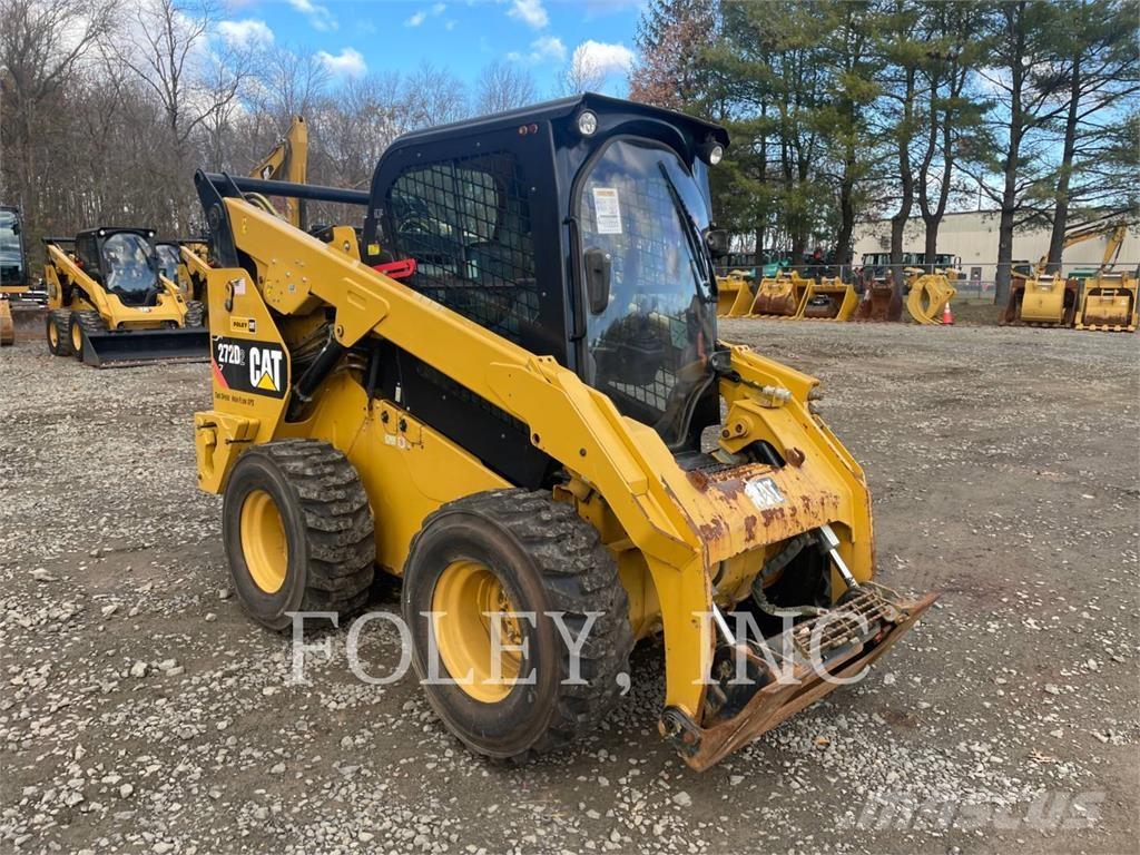 CAT 272D2 Skid steer loaders