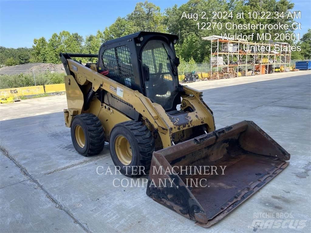 CAT 272D3 Skid steer loaders