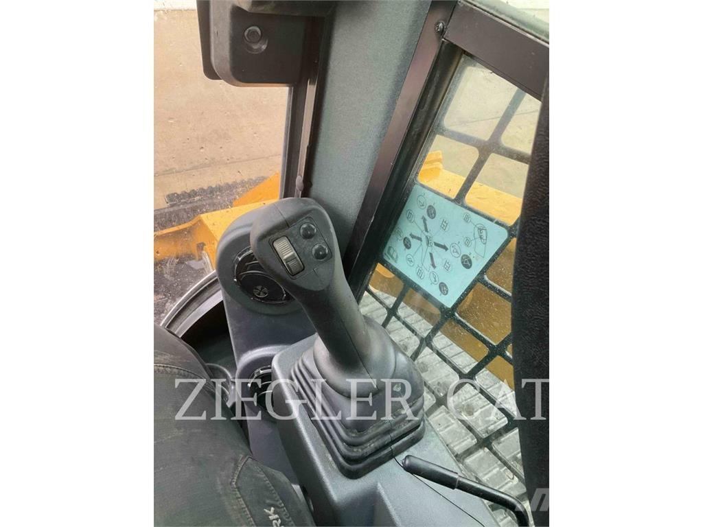 CAT 299D3 Crawler loaders