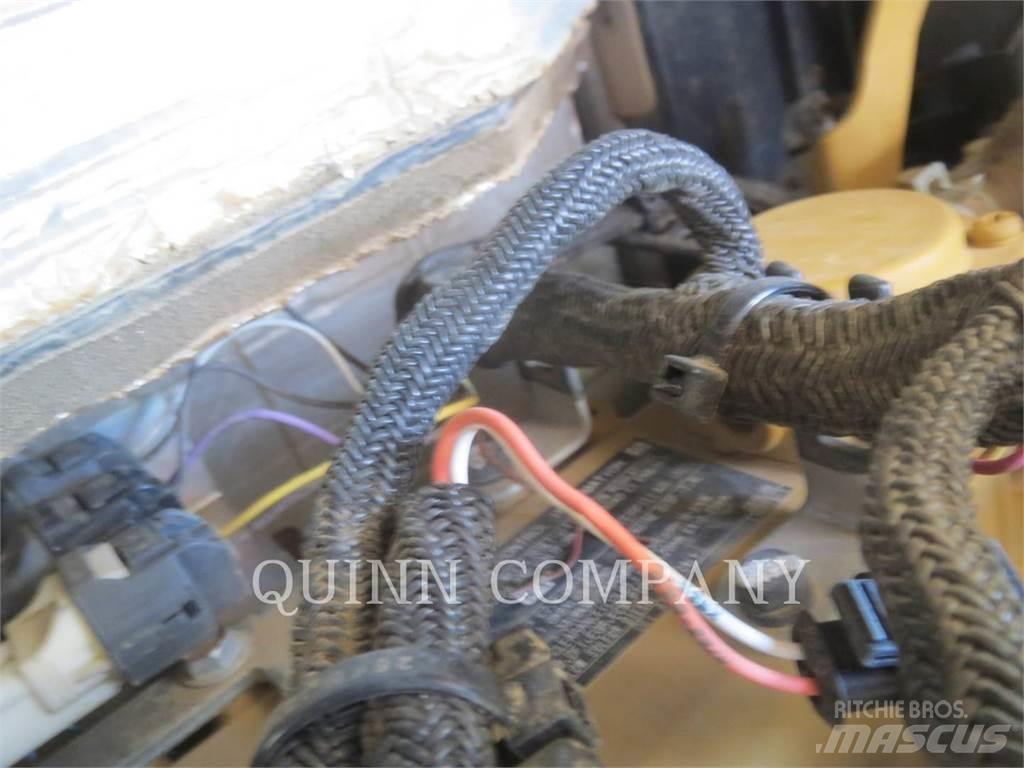 CAT 305.5E2 Crawler excavators