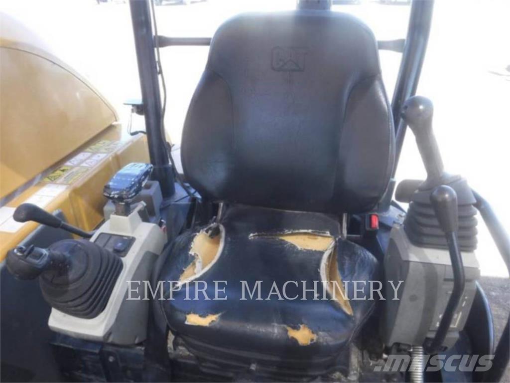 CAT 305.5E2 Crawler excavators