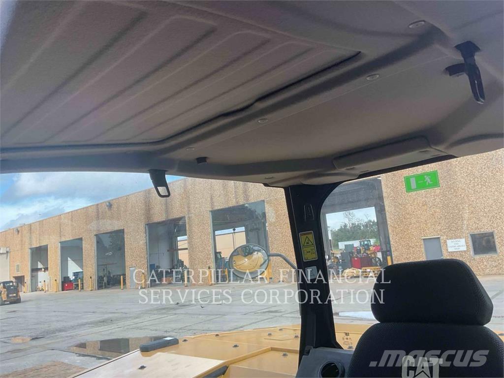 CAT 310-07 Crawler excavators