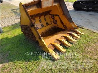 CAT 320 Buckets